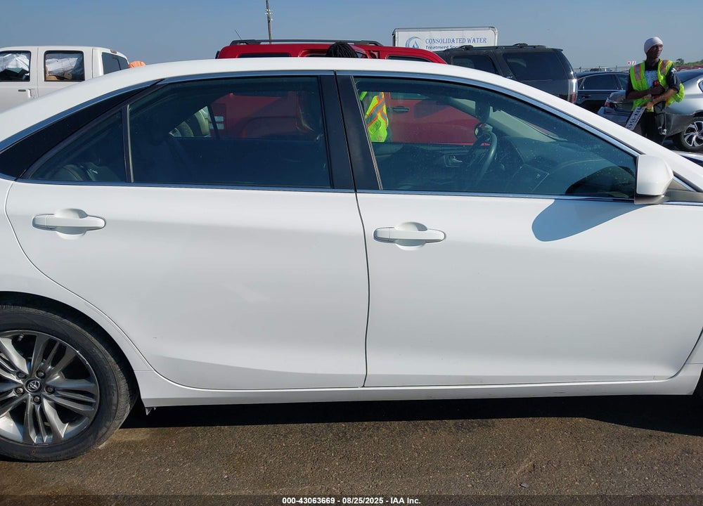 2017 TOYOTA CAMRY SE VIN: 4T1BF1FK4HU372639