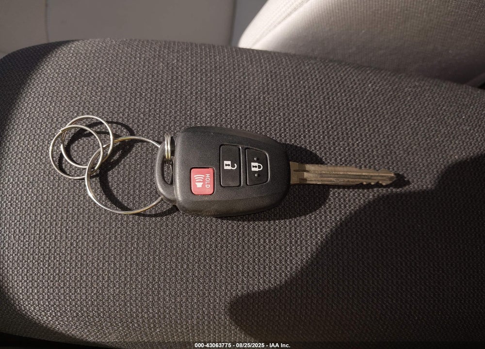 2023 TOYOTA COROLLA CROSS VIN: 7MUAAAAG1PV052978