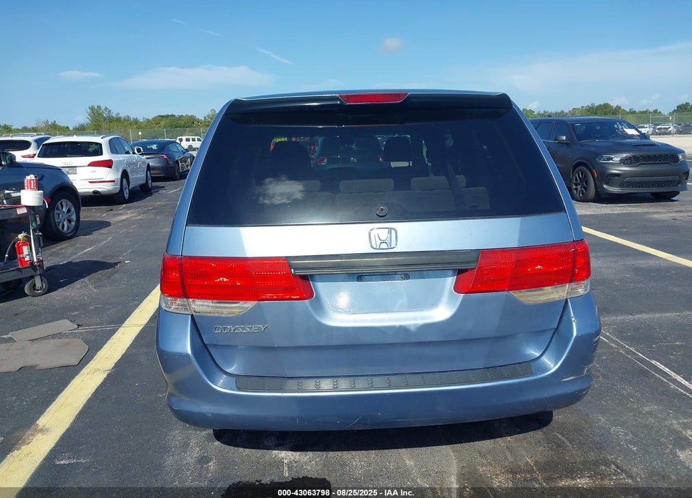 2010 HONDA ODYSSEY LX VIN: 5FNRL3H20AB098004