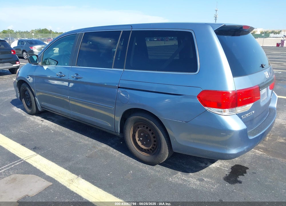 2010 HONDA ODYSSEY LX VIN: 5FNRL3H20AB098004