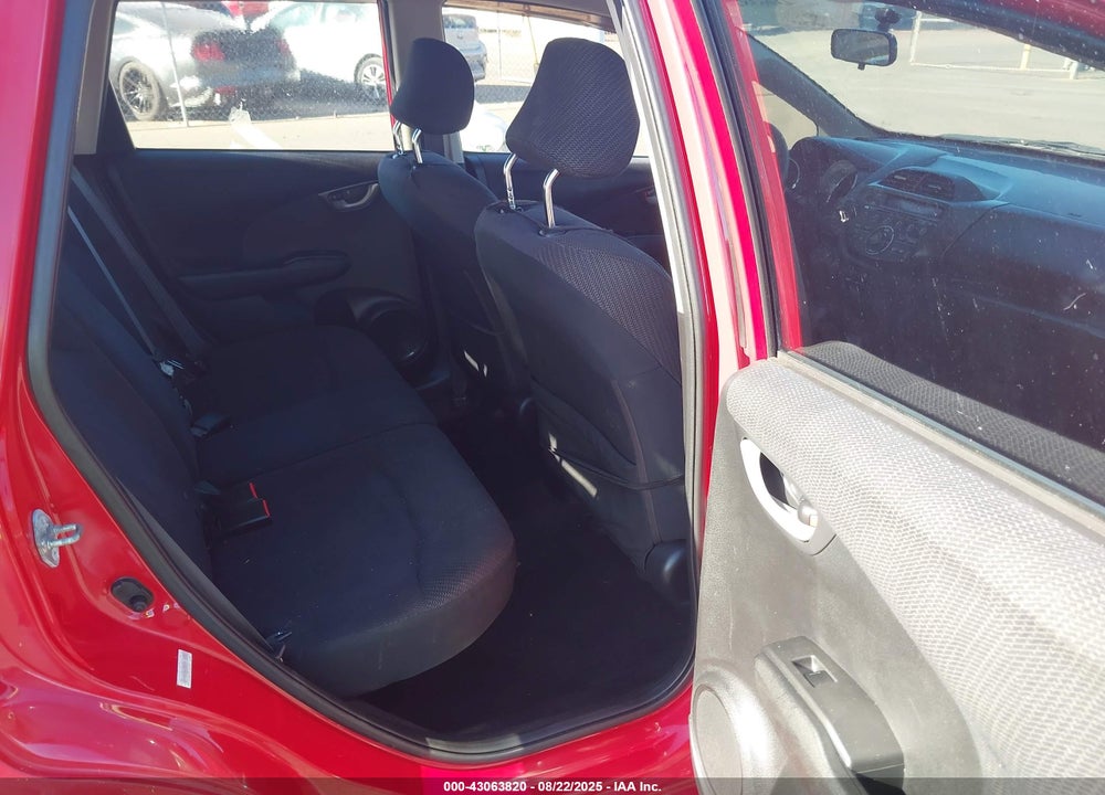2012 HONDA FIT VIN: JHMGE8H55CC030756