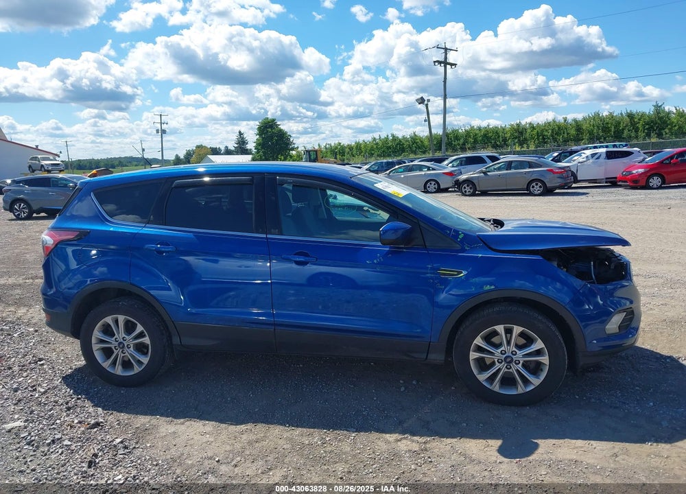 2017 FORD ESCAPE VIN: 1FMCU0GDXHUB72417