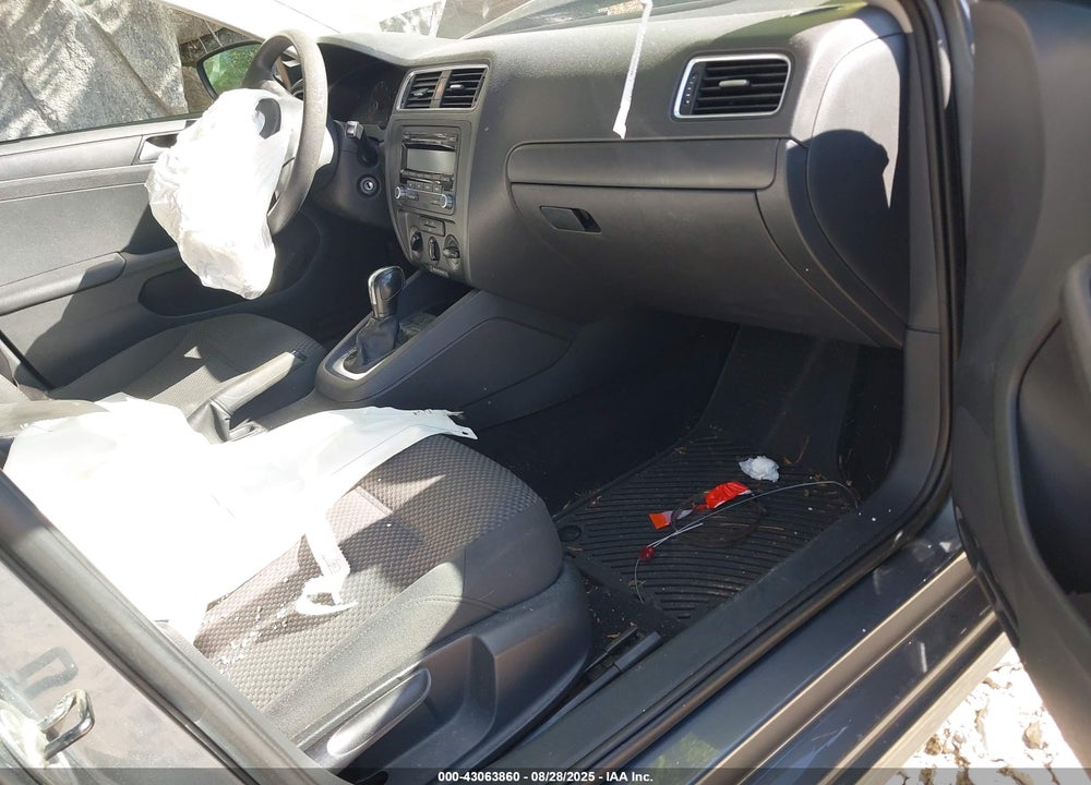2013 VOLKSWAGEN JETTA VIN: 3VW2K7AJ9DM414963