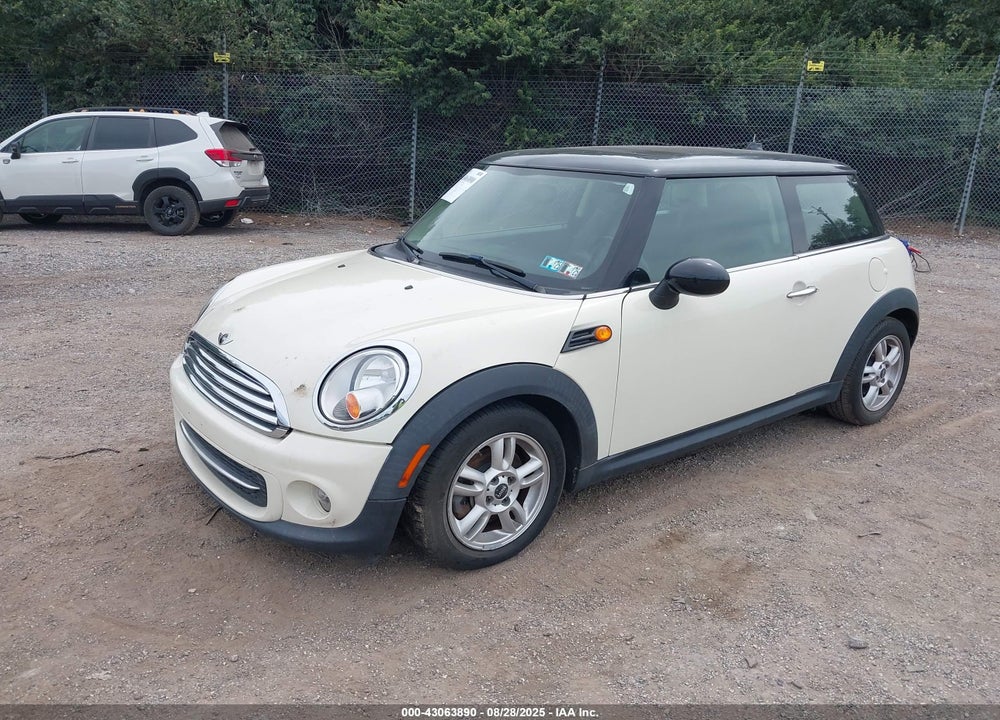 2012 MINI COOPER VIN: WMWSU3C55CT368213
