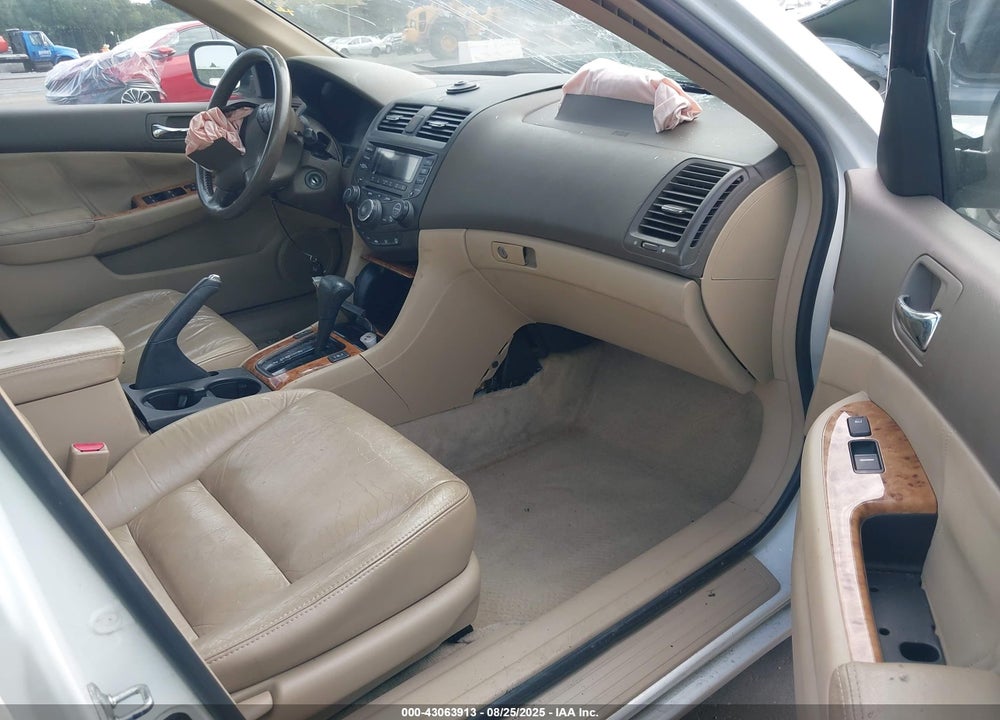 2003 HONDA ACCORD 2.4 EX VIN: 1HGCM56633A112124