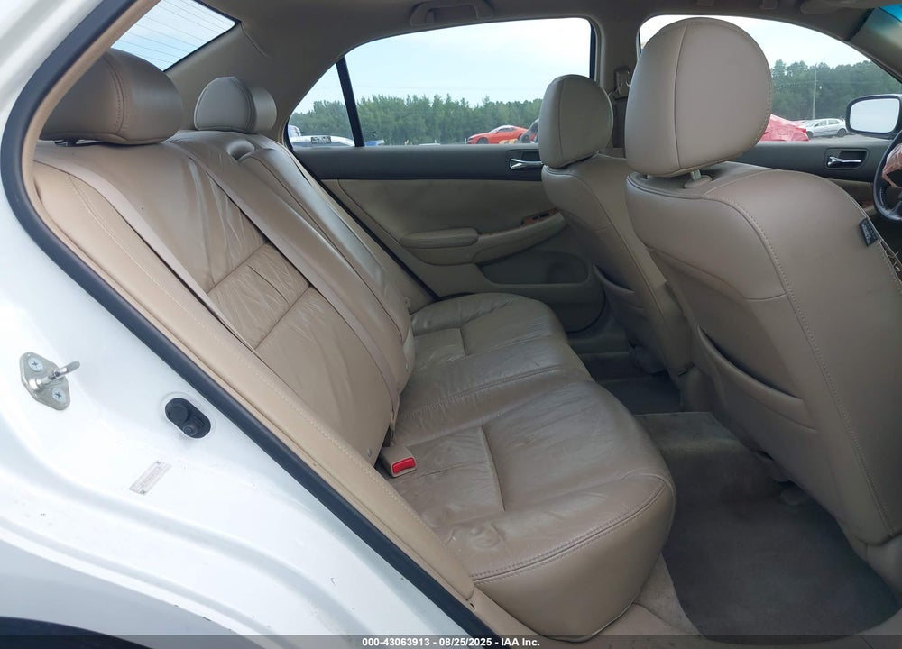 2003 HONDA ACCORD 2.4 EX VIN: 1HGCM56633A112124