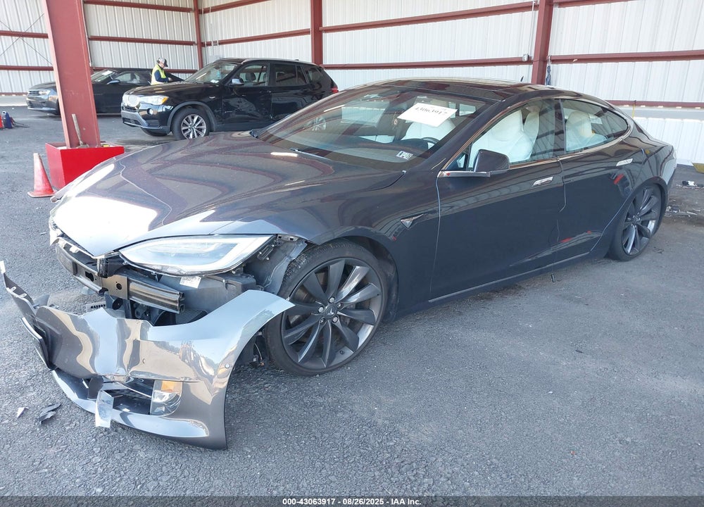 2017 TESLA MODEL S VIN: 5YJSA1E26HF230547