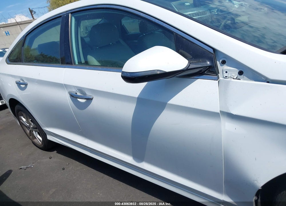 2018 HYUNDAI SONATA VIN: 5NPE34AF2JH633997