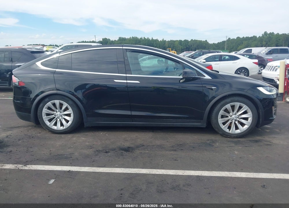 2017 TESLA MODEL X VIN: 5YJXCBE20HF034559