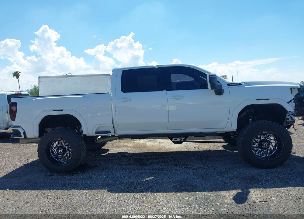 2020 GMC SIERRA 3500HD 4WD  STANDARD BED DENALI VIN: 1GT49WEY0LF207112