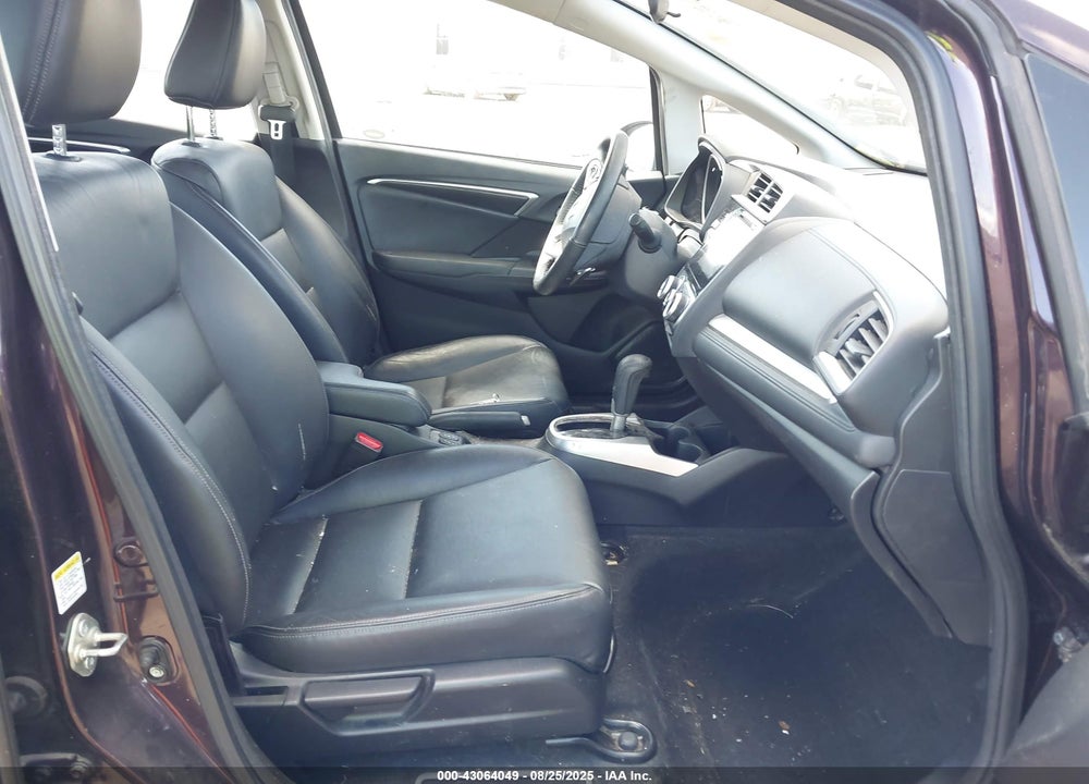 2015 HONDA FIT VIN: 3HGGK5H83FM747955