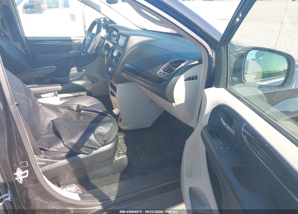 2013 CHRYSLER TOWN & COUNTRY TOURING VIN: 2C4RC1BGXDR511418