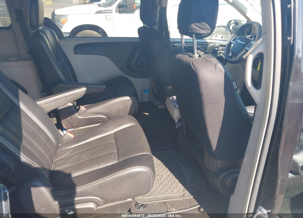 2013 CHRYSLER TOWN & COUNTRY TOURING VIN: 2C4RC1BGXDR511418