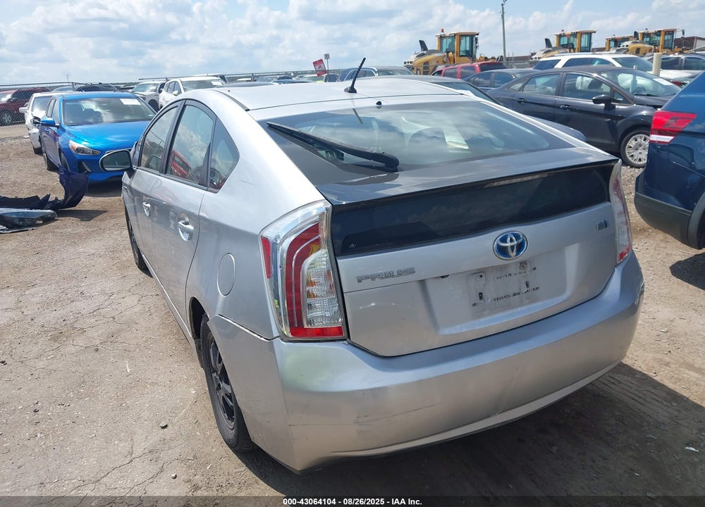 2015 TOYOTA PRIUS VIN: JTDKN3DU1F1922532