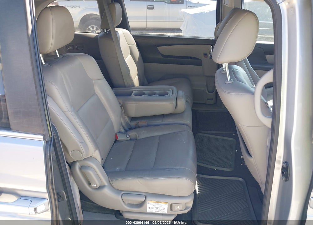 2016 HONDA ODYSSEY EX-L VIN: 5FNRL5H66GB074233