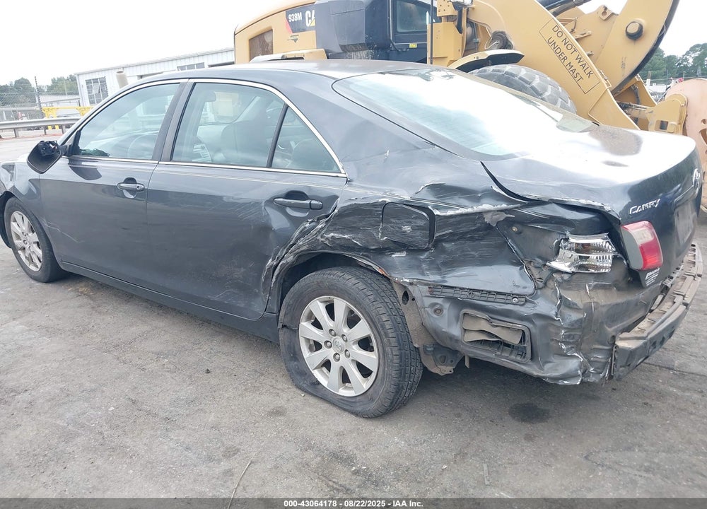 2008 TOYOTA CAMRY XLE VIN: 4T1BE46KX8U748572