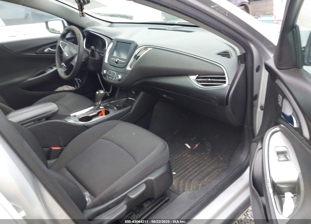 2018 CHEVROLET MALIBU LT VIN: 1G1ZD5ST2JF197423