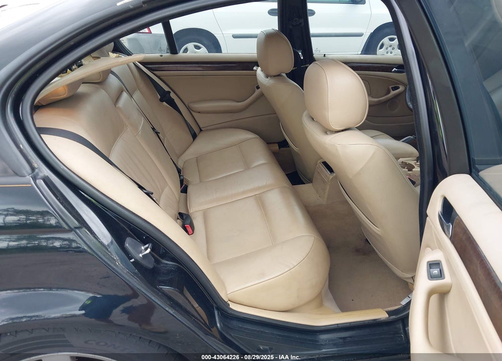 2004 BMW 325I VIN: WBAEV33474KR28791