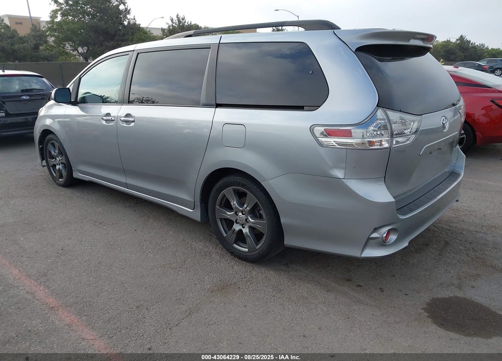 2017 TOYOTA SIENNA VIN: 5TDXZ3DC3HS824500