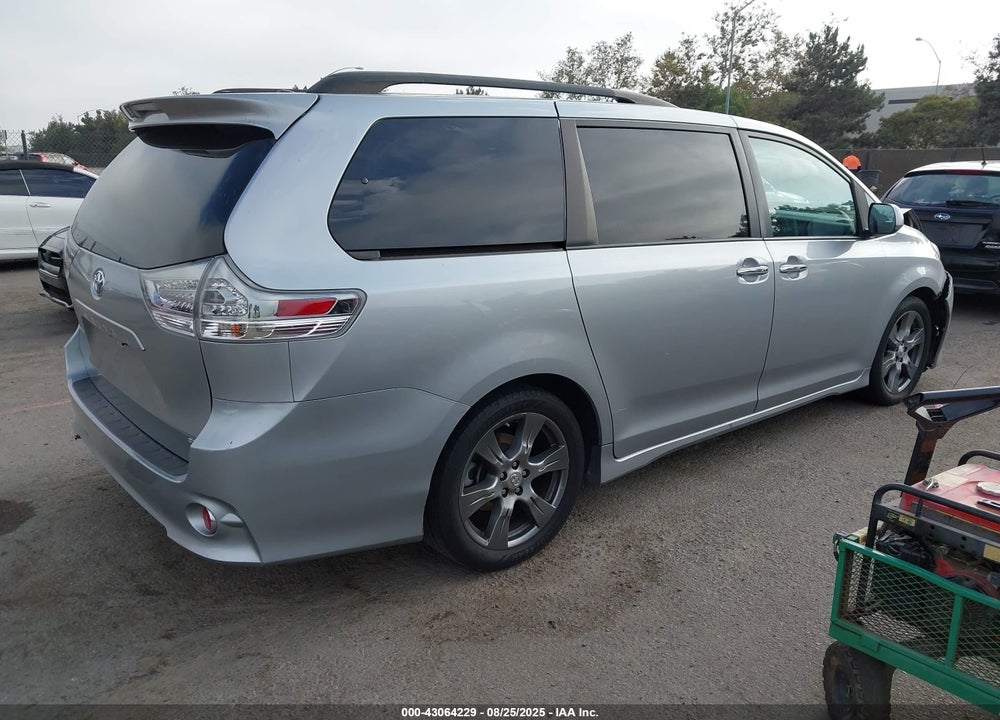 2017 TOYOTA SIENNA VIN: 5TDXZ3DC3HS824500