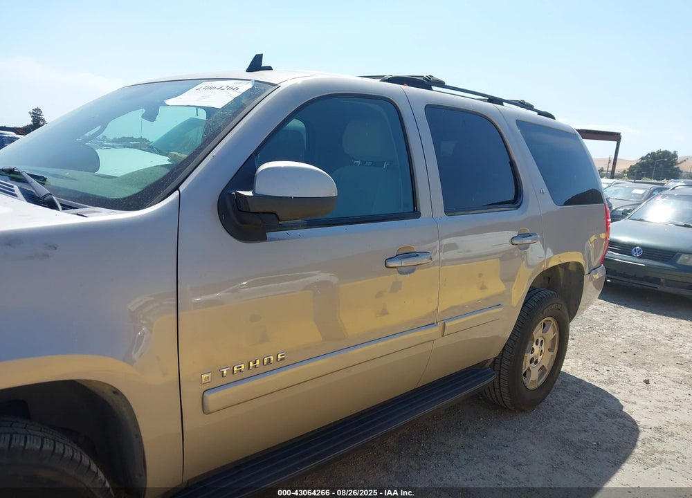 2007 CHEVROLET TAHOE LT VIN: 1GNFK13007J147436
