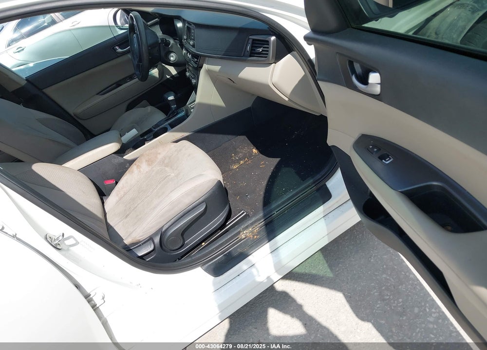 2016 KIA OPTIMA LX VIN: KNAGT4L3XG5088486