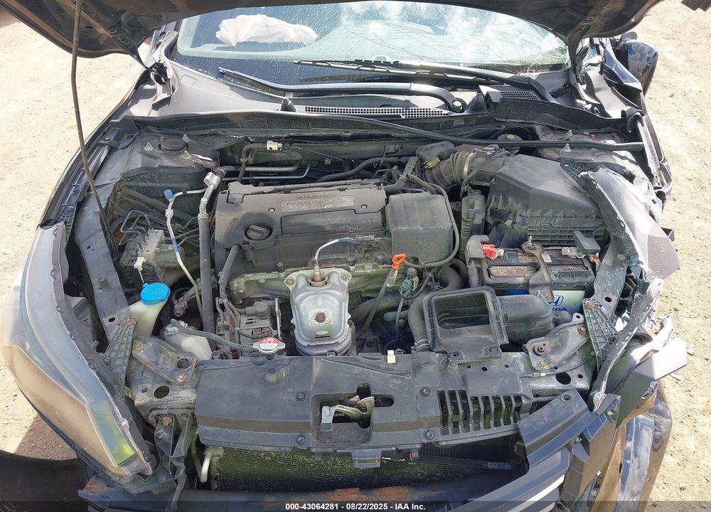 2015 HONDA ACCORD VIN: 1HGCR2F38FA164875