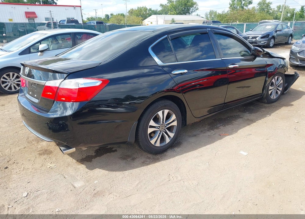 2015 HONDA ACCORD VIN: 1HGCR2F38FA164875
