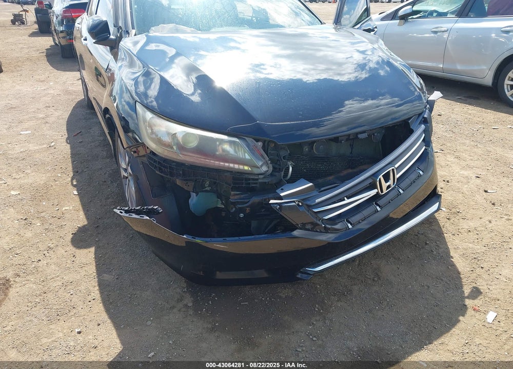 2015 HONDA ACCORD VIN: 1HGCR2F38FA164875