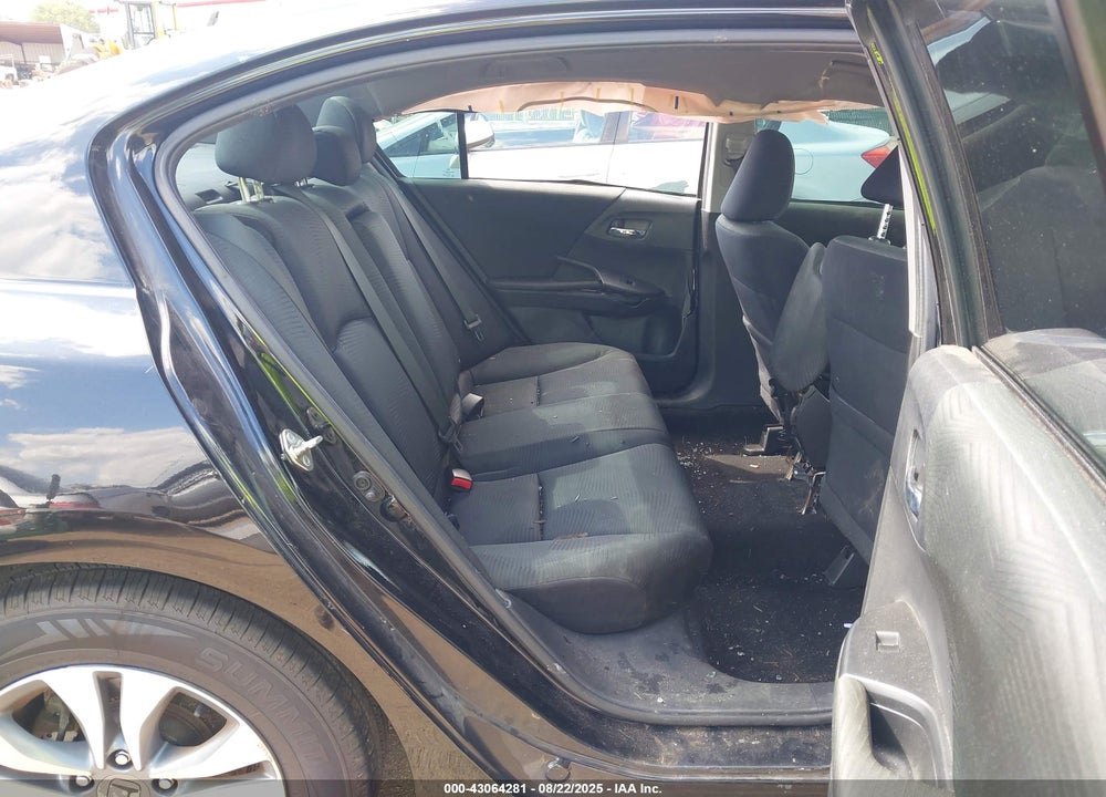 2015 HONDA ACCORD VIN: 1HGCR2F38FA164875
