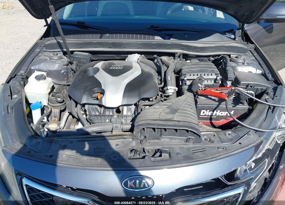 2011 KIA OPTIMA VIN: KNAGR4A61B5148353