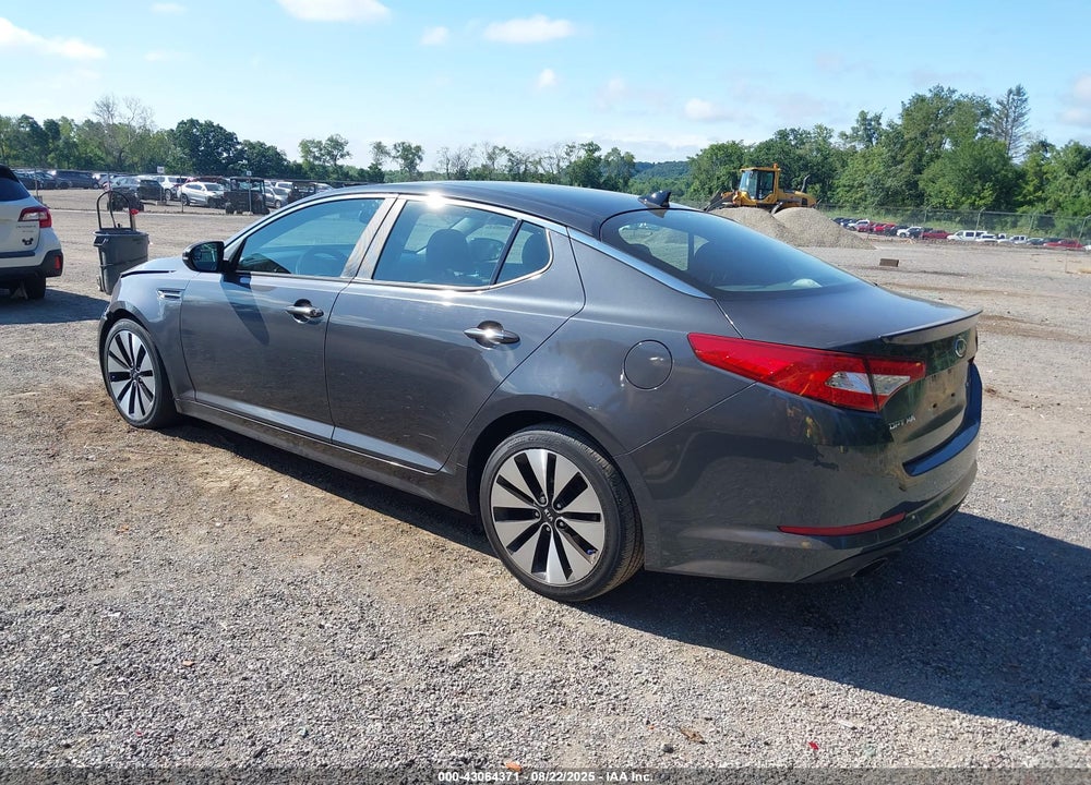 2011 KIA OPTIMA VIN: KNAGR4A61B5148353