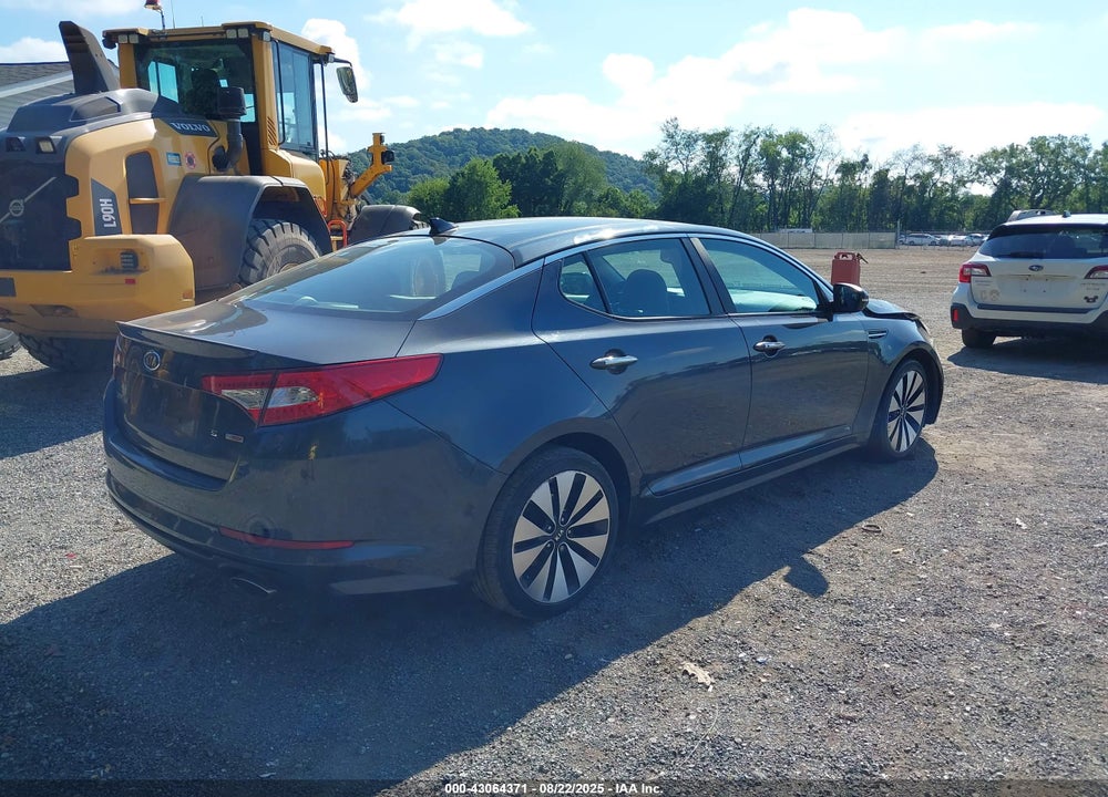 2011 KIA OPTIMA VIN: KNAGR4A61B5148353