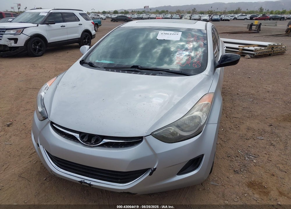 2013 HYUNDAI ELANTRA VIN: 5NPDH4AE8DH189808