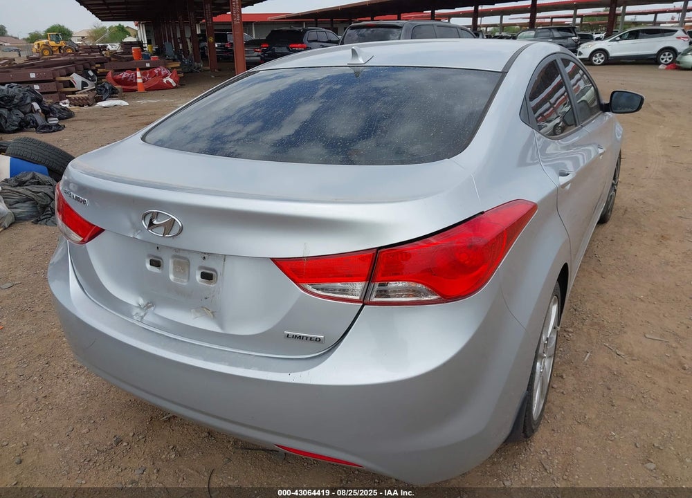 2013 HYUNDAI ELANTRA VIN: 5NPDH4AE8DH189808