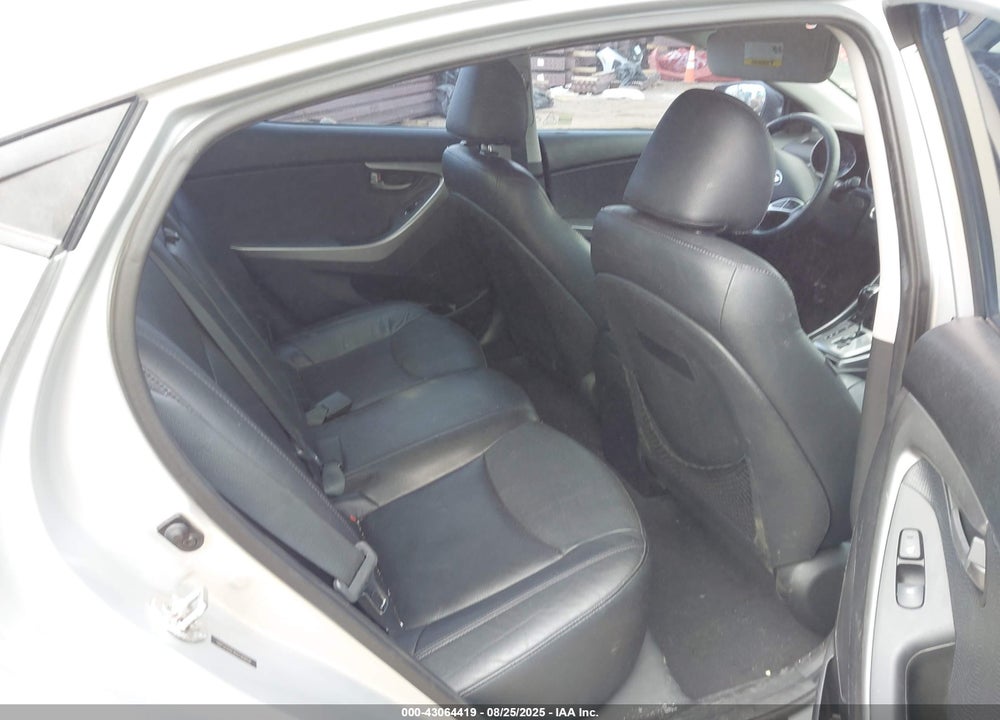 2013 HYUNDAI ELANTRA VIN: 5NPDH4AE8DH189808