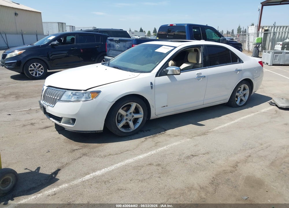 2011 LINCOLN MKZ VIN: 3LNDL2L33BR774574