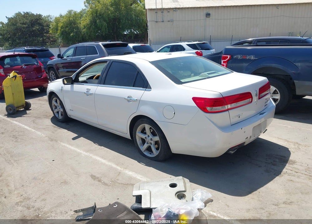 2011 LINCOLN MKZ VIN: 3LNDL2L33BR774574