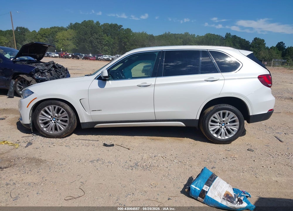 2017 BMW X5 VIN: 5UXKR0C38H0V77308