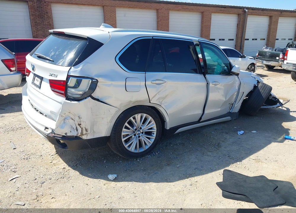 2017 BMW X5 VIN: 5UXKR0C38H0V77308