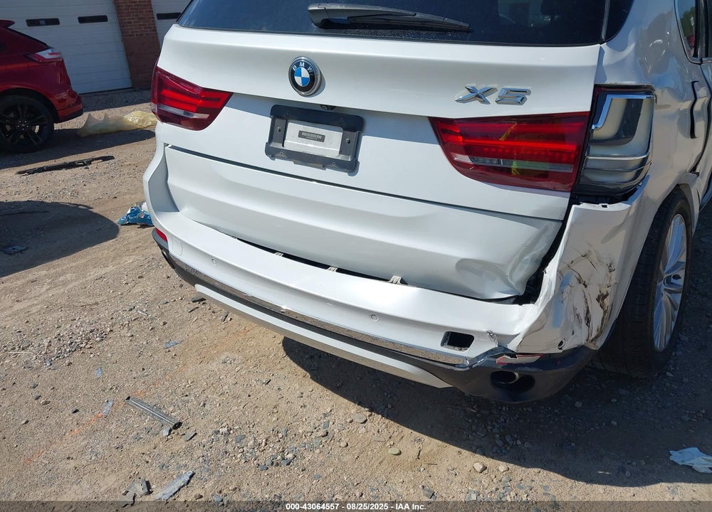 2017 BMW X5 VIN: 5UXKR0C38H0V77308