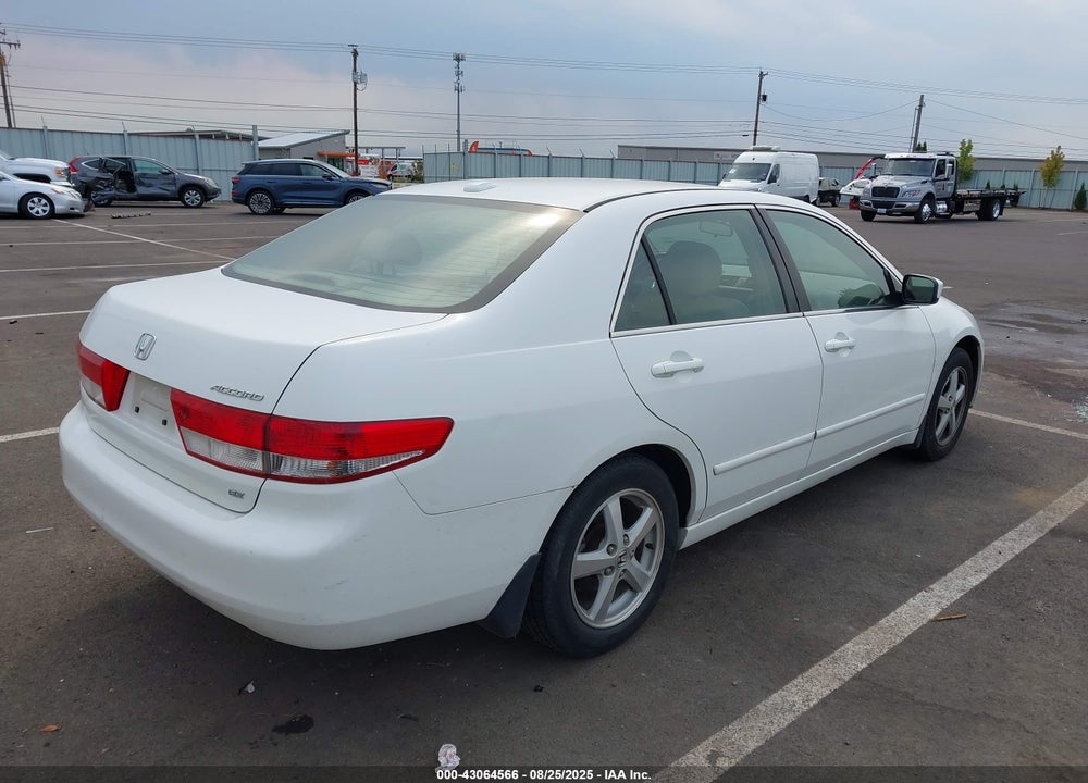 2004 HONDA ACCORD 2.4 EX VIN: 1HGCM56844A102432