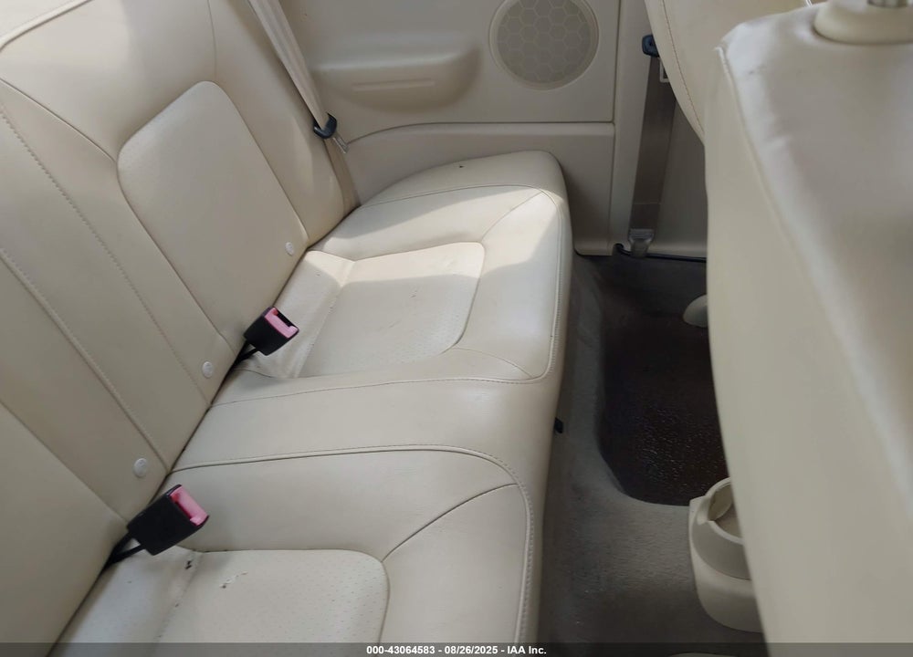 2008 VOLKSWAGEN NEW BEETLE S/SE VIN: 3VWRW31C58M517686