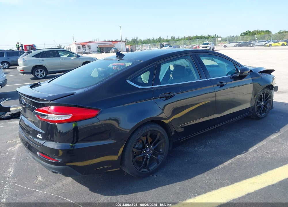 2020 FORD FUSION SE VIN: 3FA6P0HD6LR185162