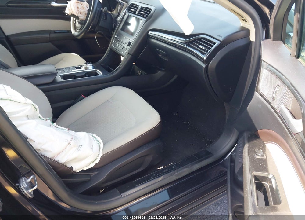 2020 FORD FUSION SE VIN: 3FA6P0HD6LR185162