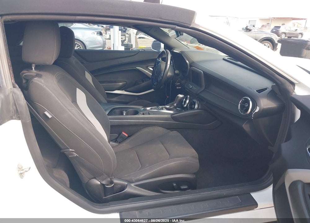 2021 CHEVROLET CAMARO VIN: 1G1FB3DX9M0112937