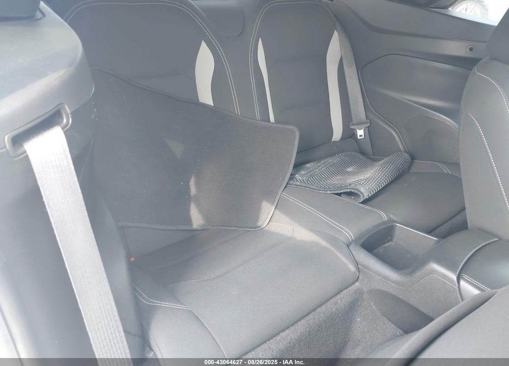 2021 CHEVROLET CAMARO VIN: 1G1FB3DX9M0112937