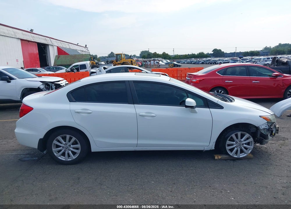 2012 HONDA CIVIC VIN: 2HGFB2F88CH329608