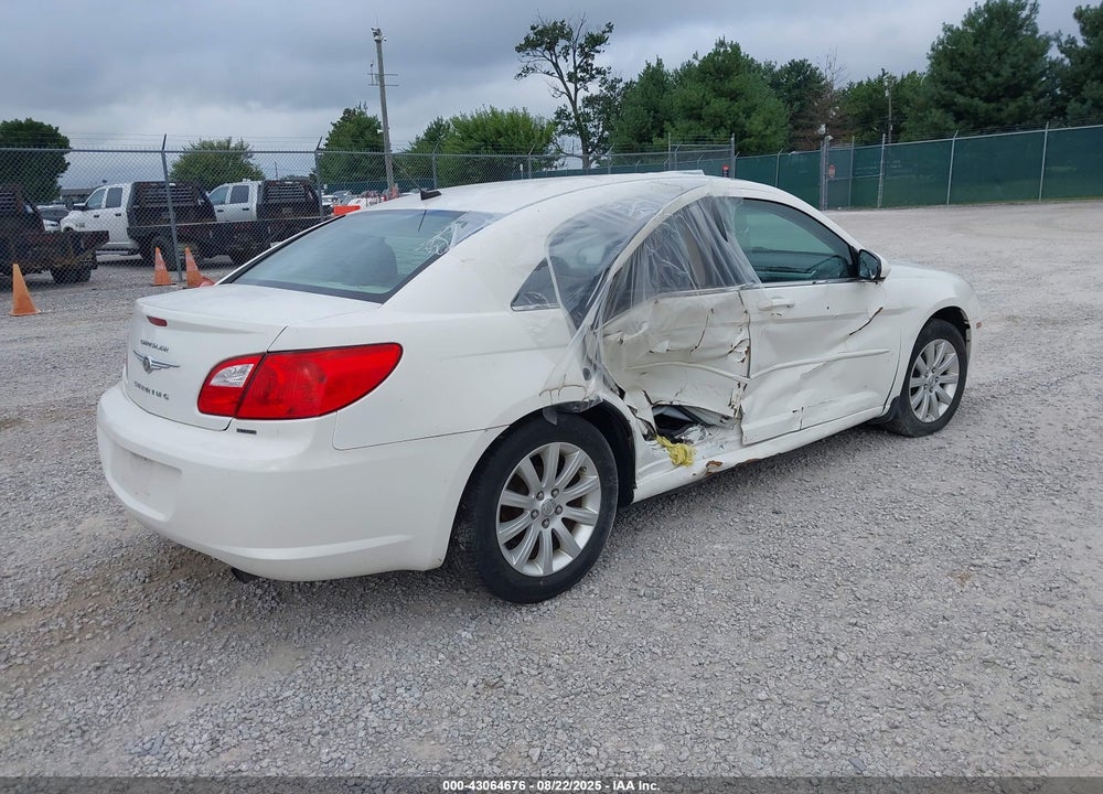 2010 CHRYSLER SEBRING VIN: 1C3CC5FB1AN147298