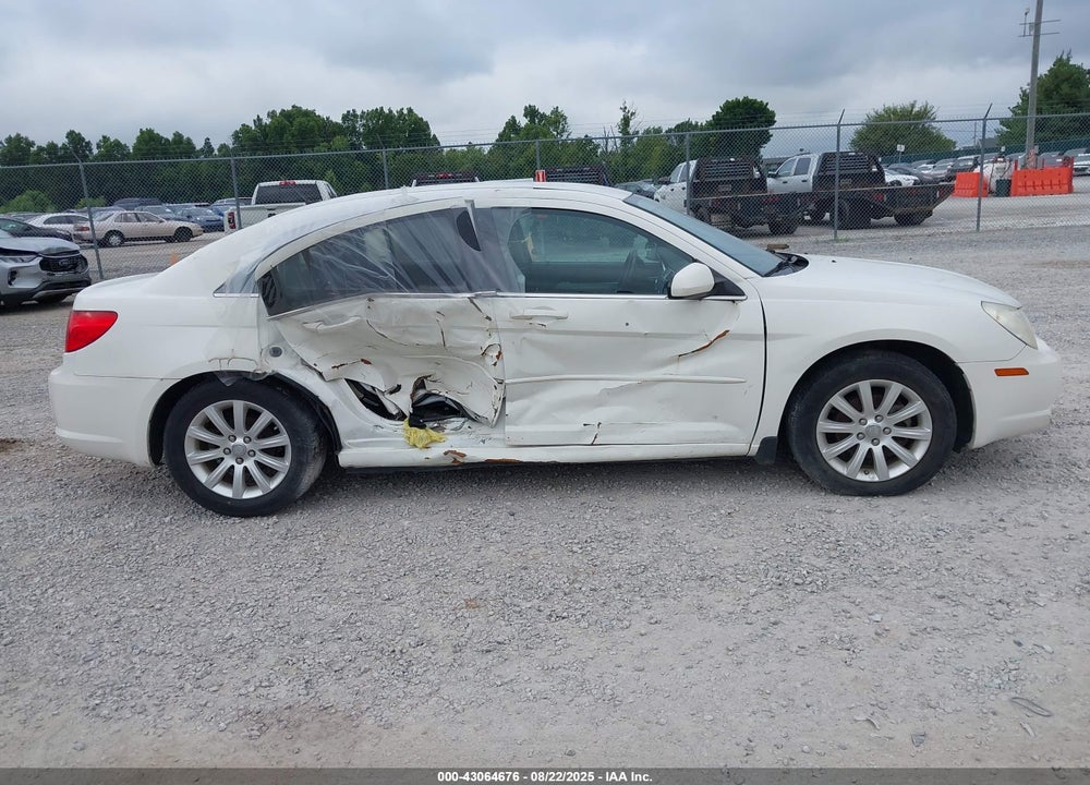 2010 CHRYSLER SEBRING VIN: 1C3CC5FB1AN147298